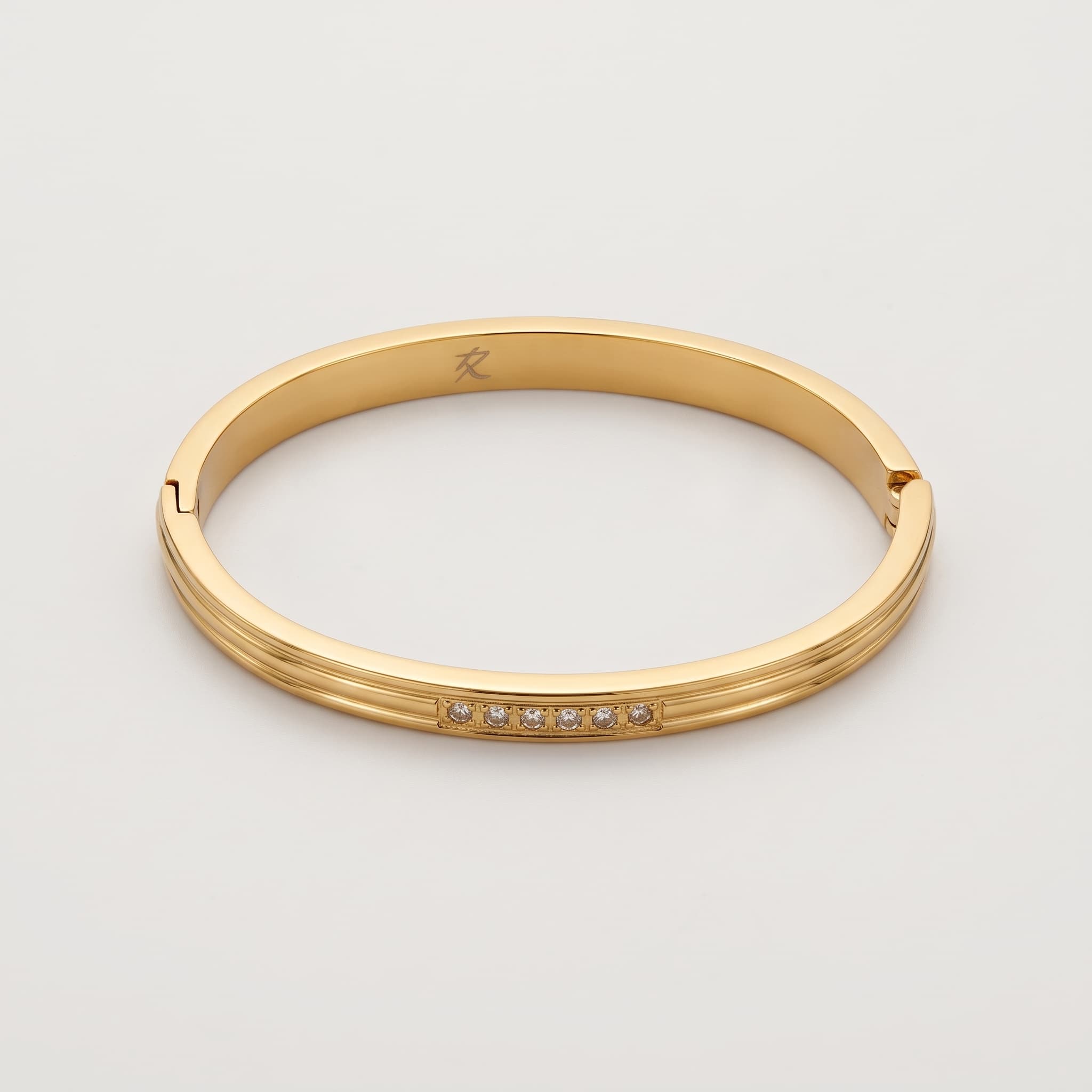 sleek stone detail bangle
