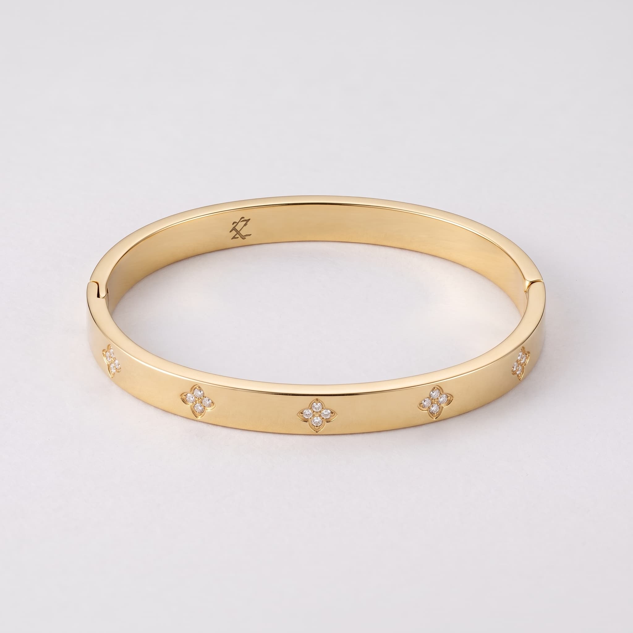 gold flower studded bangle