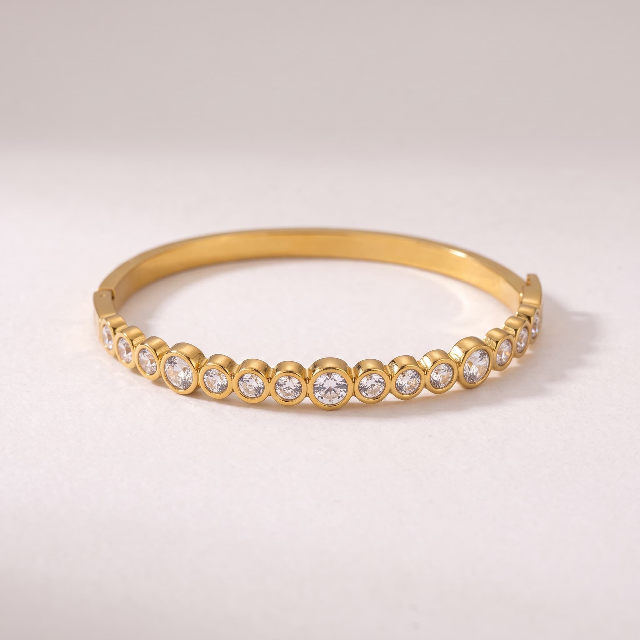 sparkly gold bezel bracelet