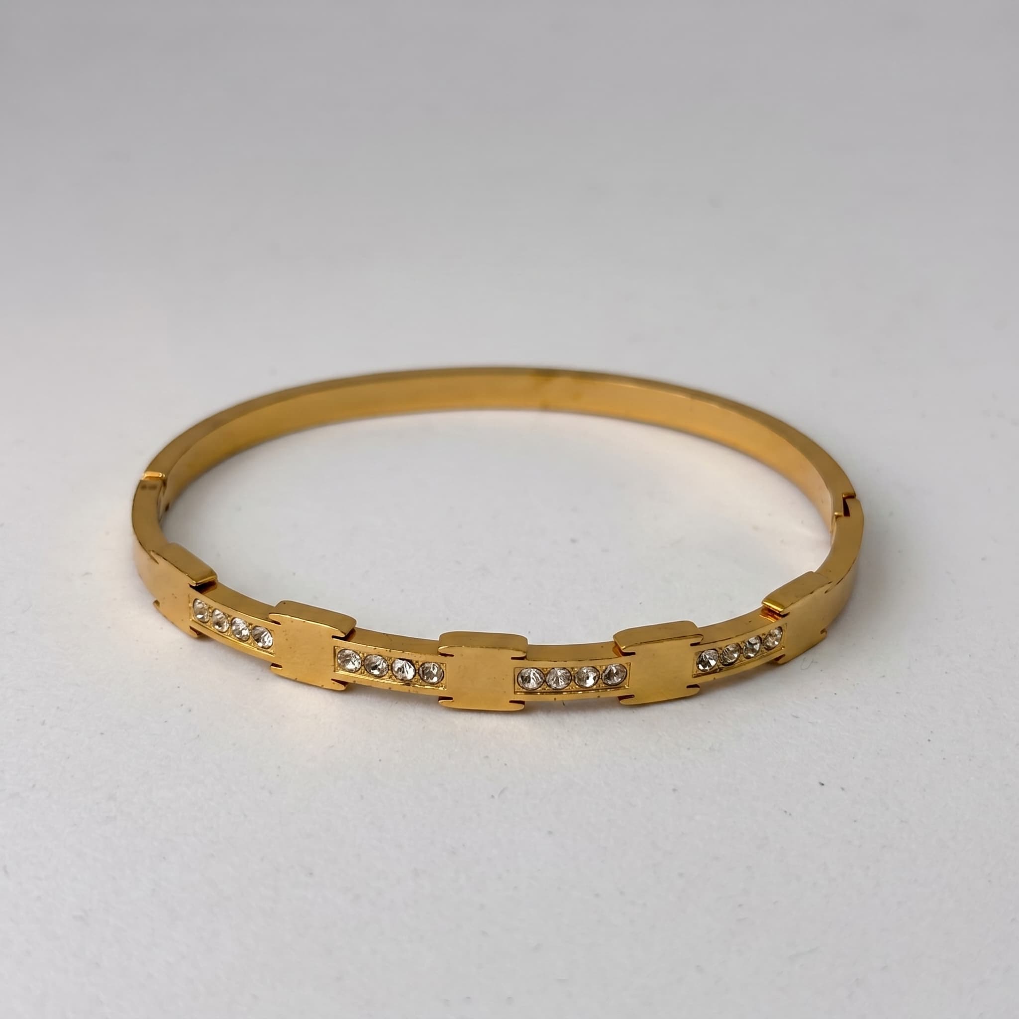 golden hinge stone bangle