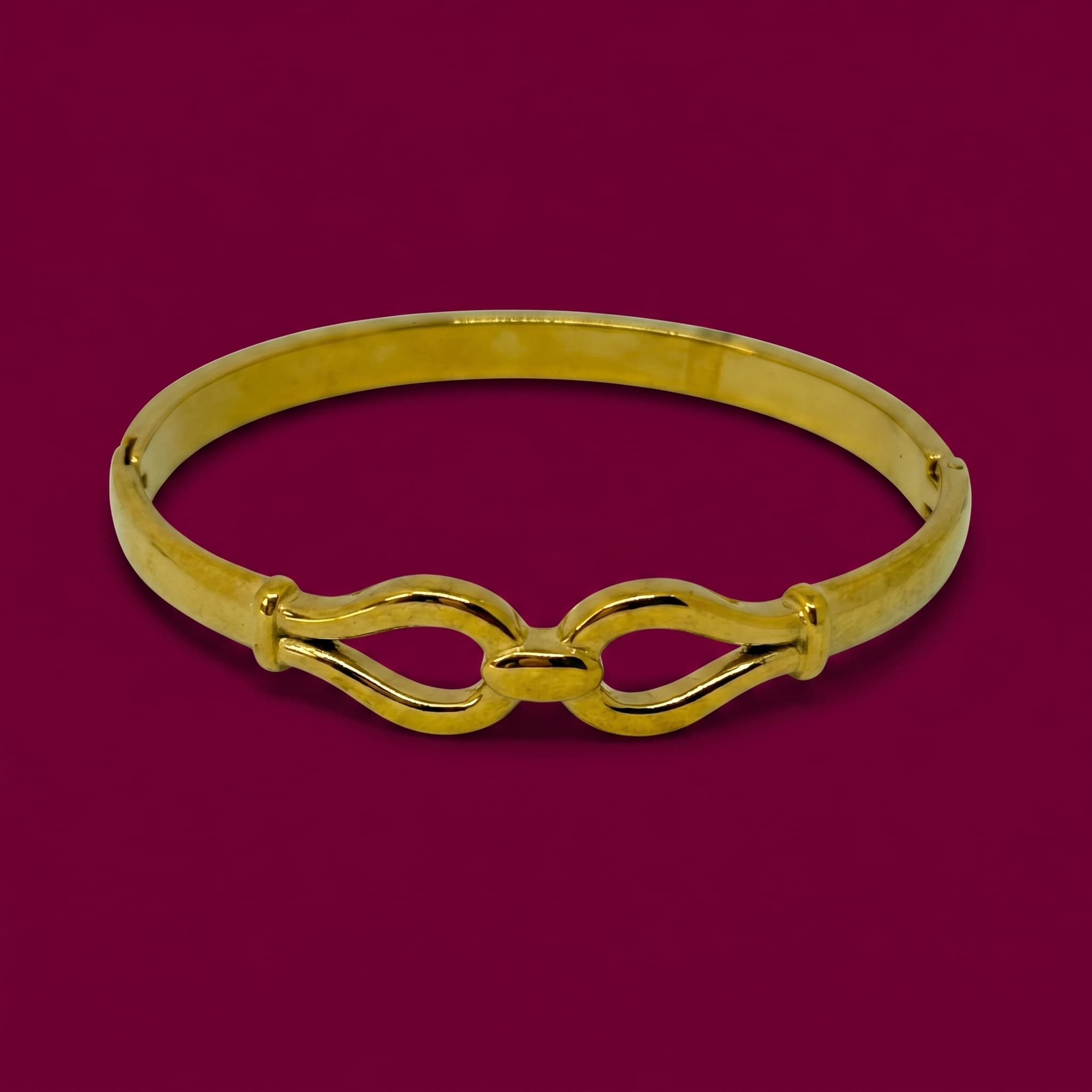 smooth gold link bracelet