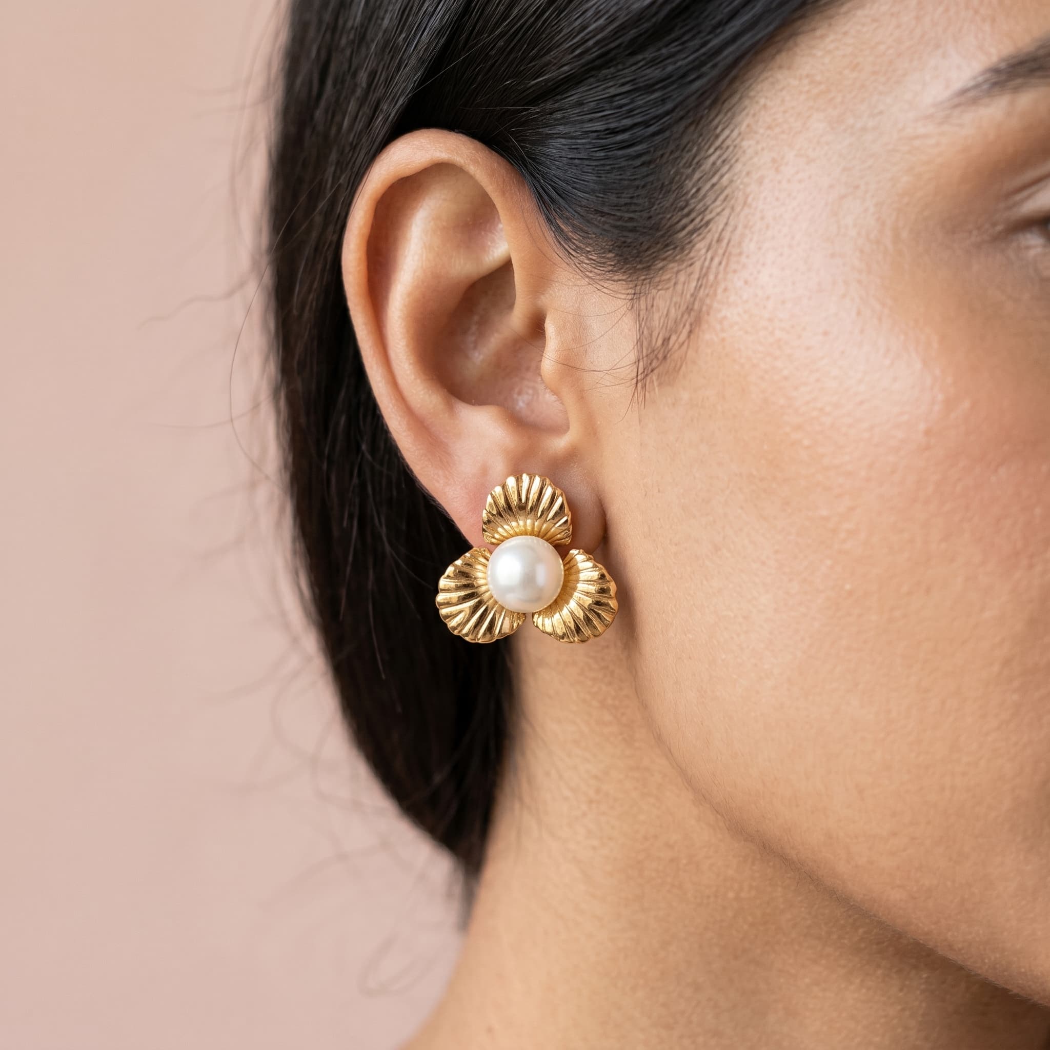 golden shell pearl studs