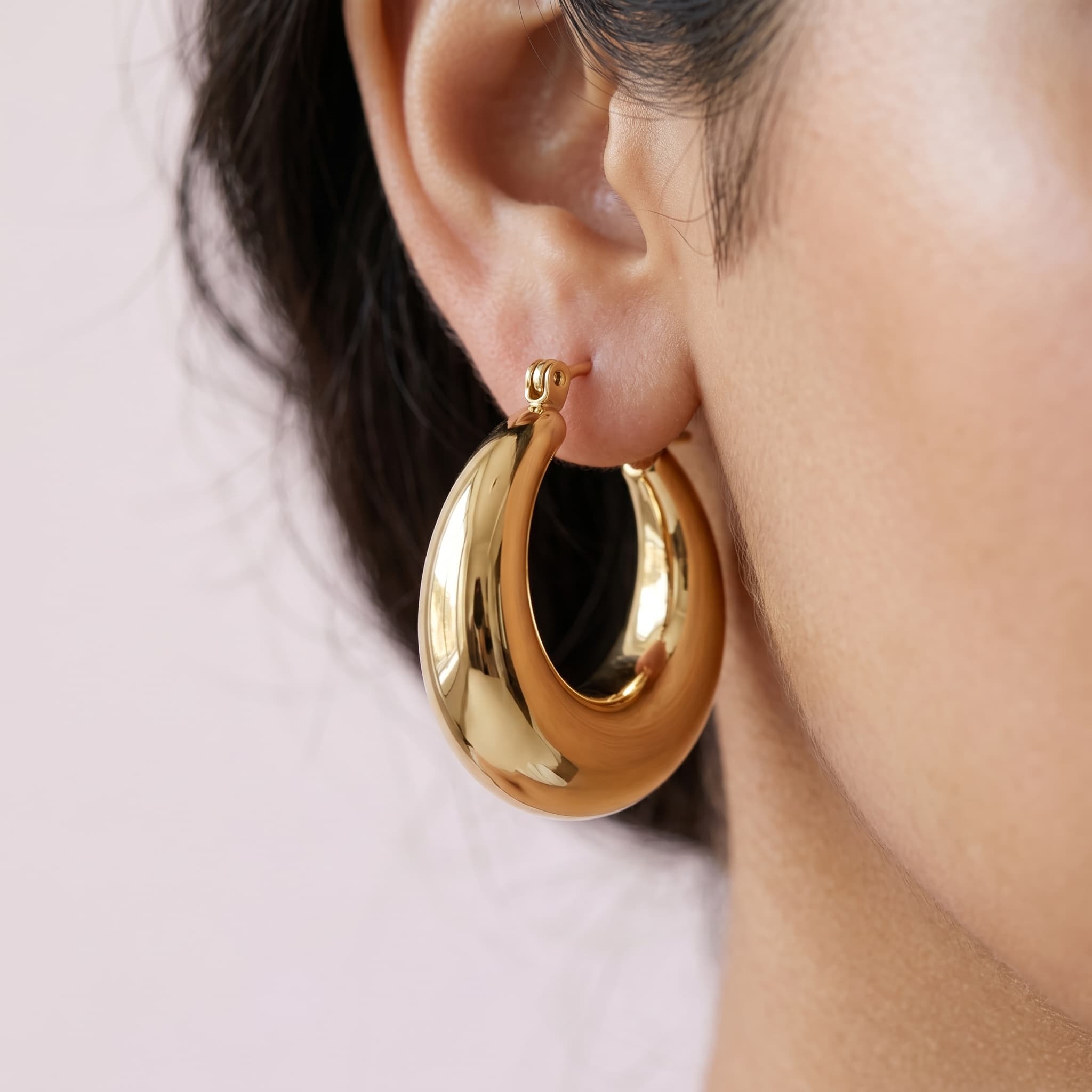 chunky gold everyday huggie hoops