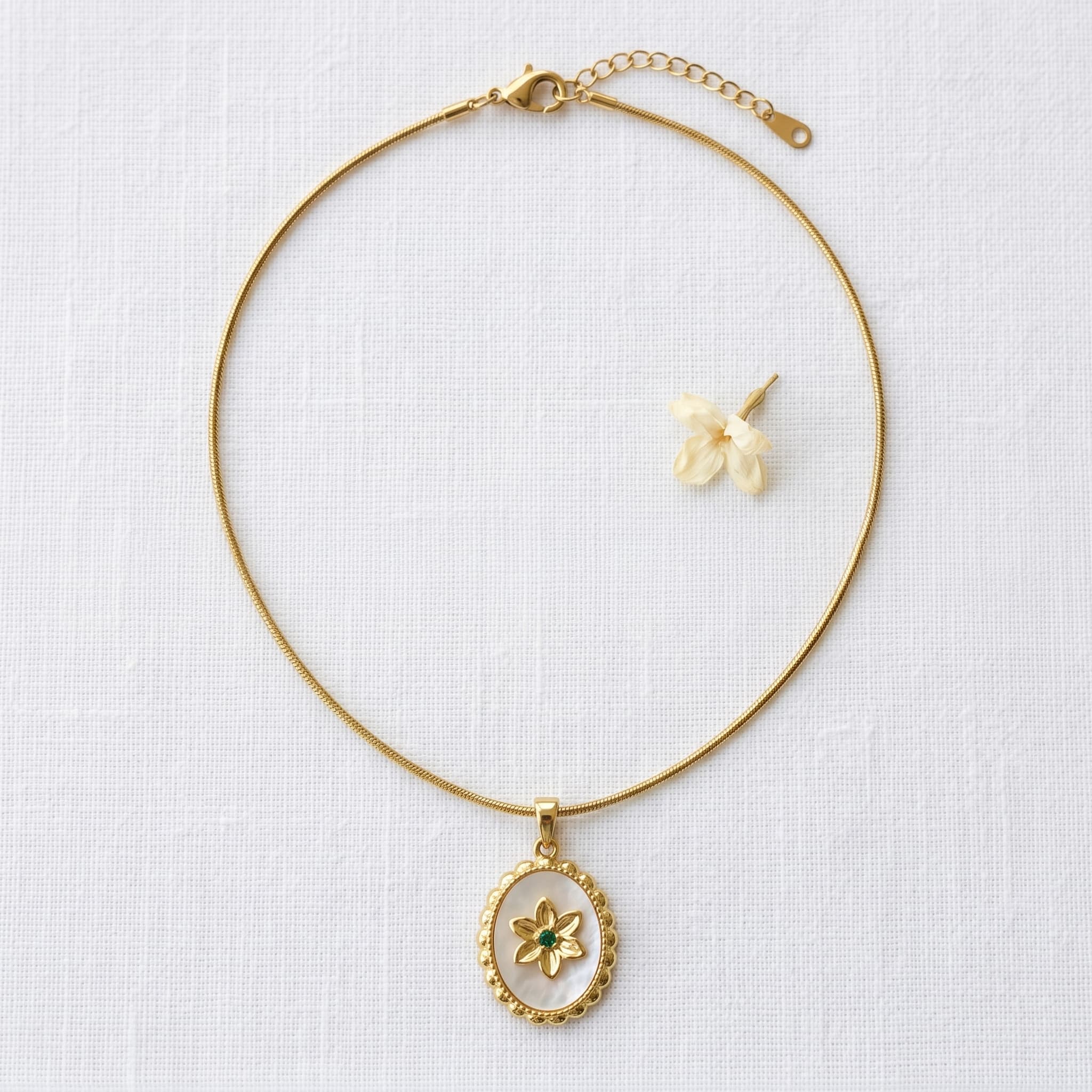 dainty floral mother of pearl pendant