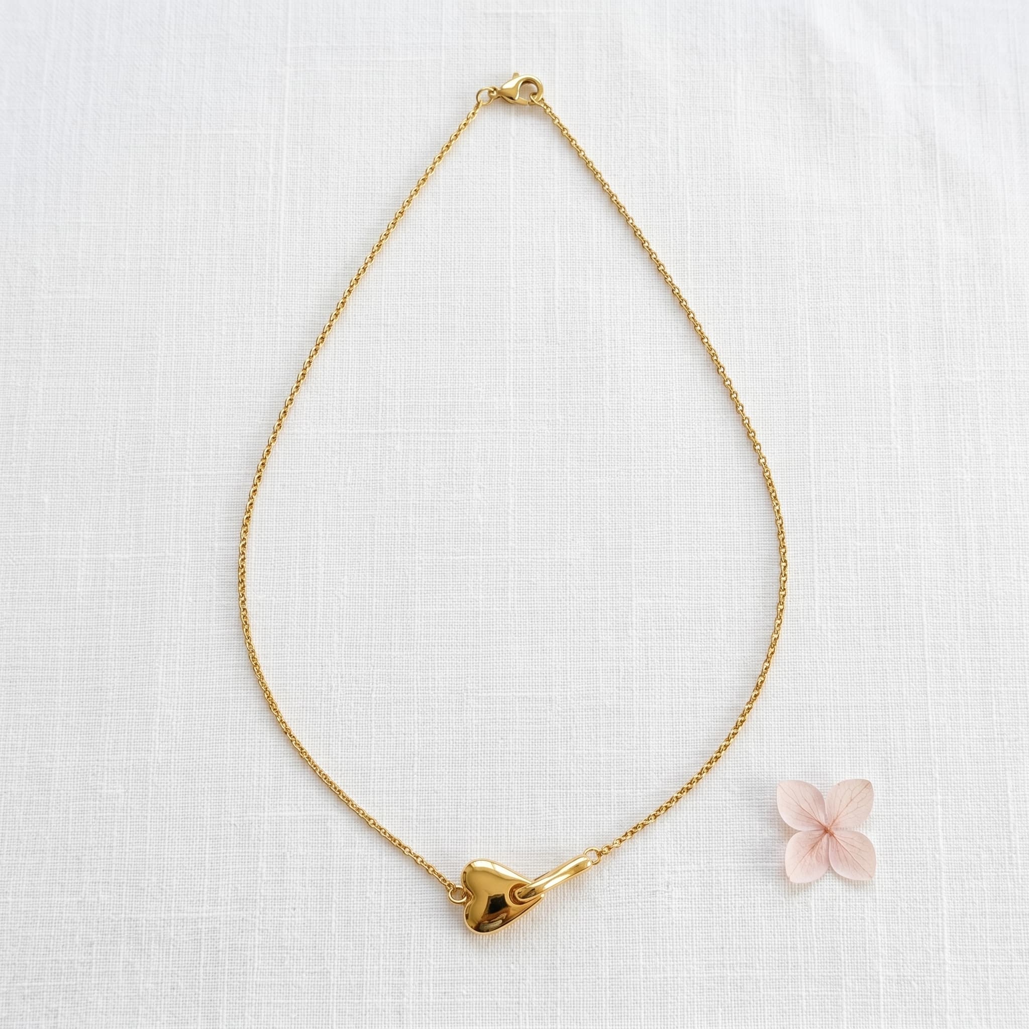 little golden heart pendant