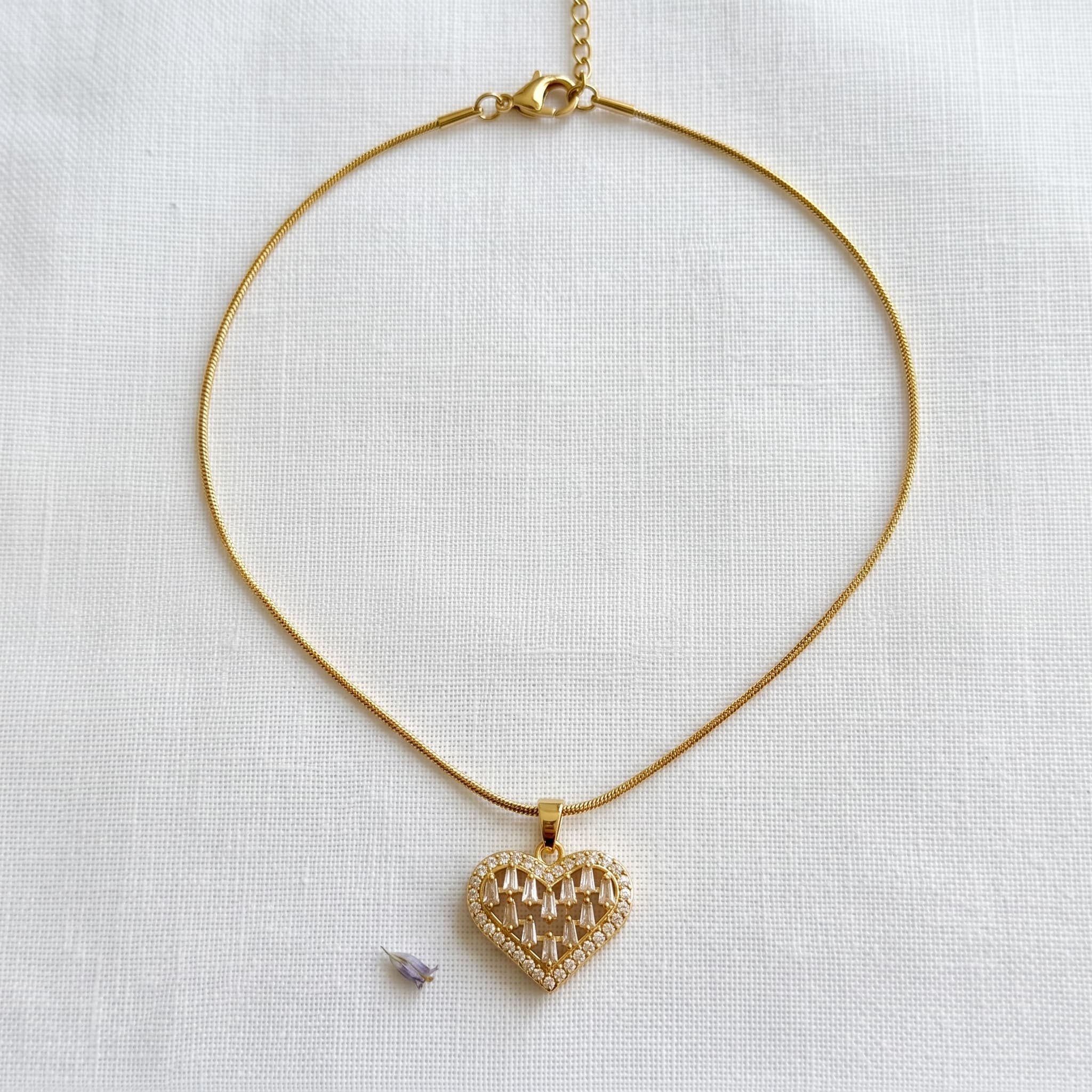 golden crystal heart pendant necklace