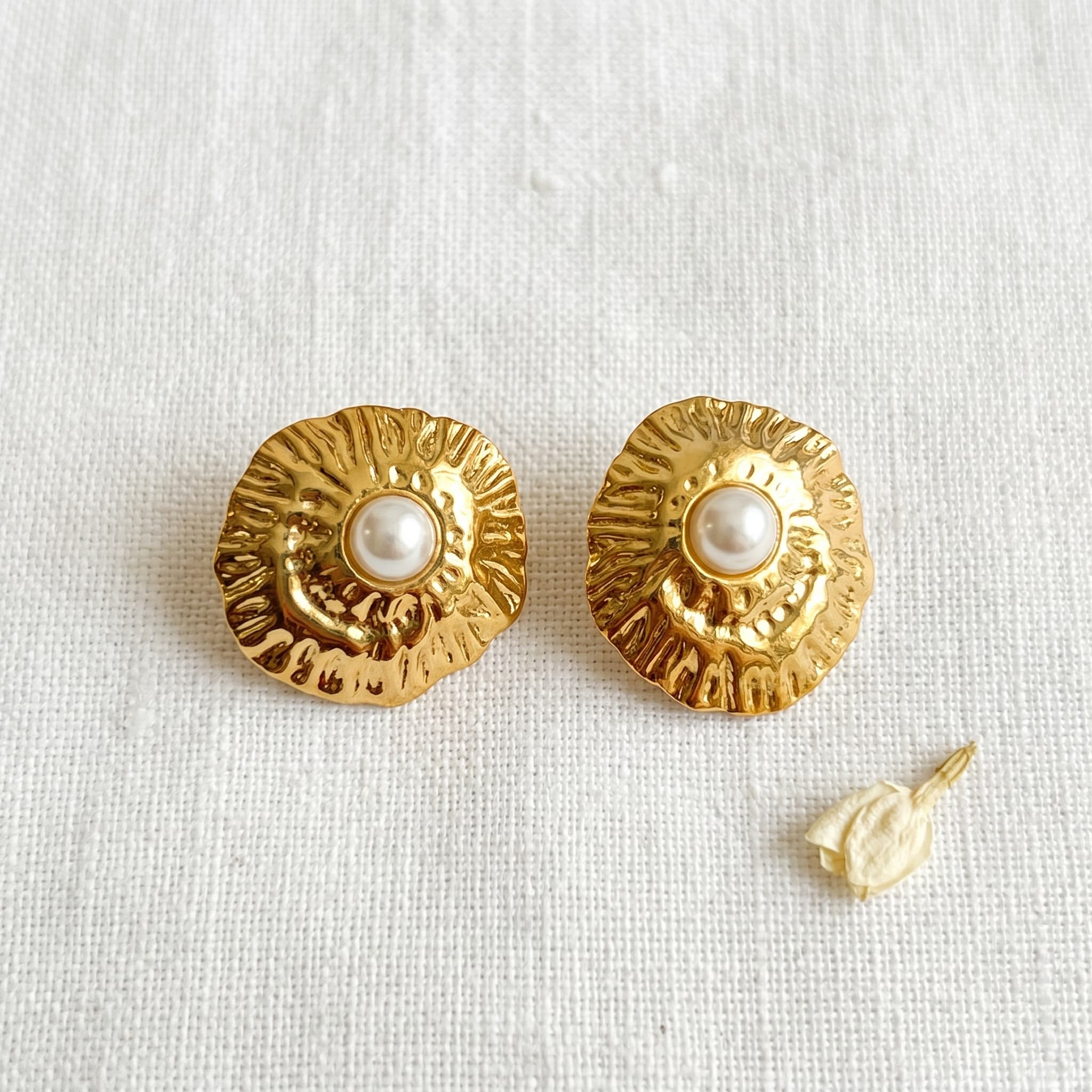textured gold pearl studs