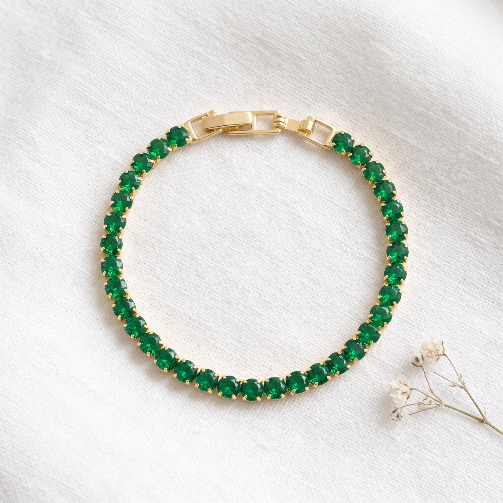 emerald green tennis bracelet