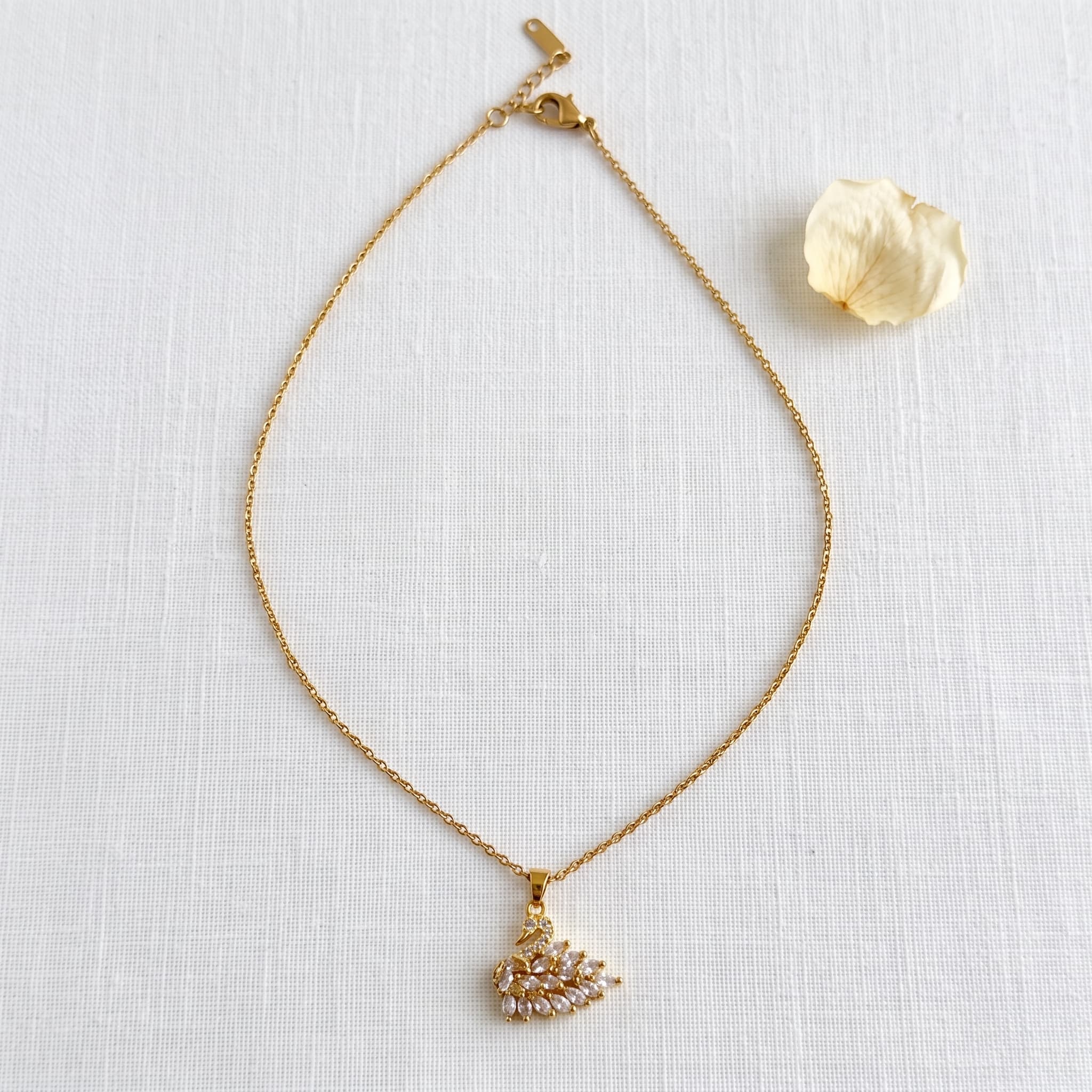 dainty swan crystal necklace