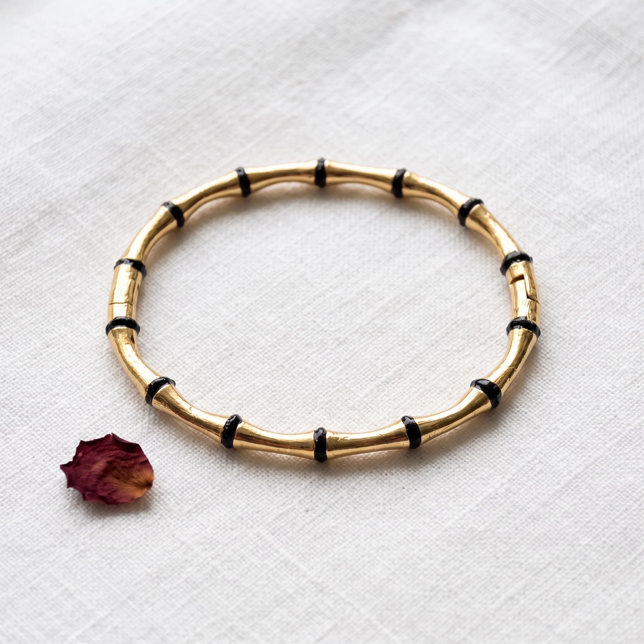 bamboo texture gold bangle