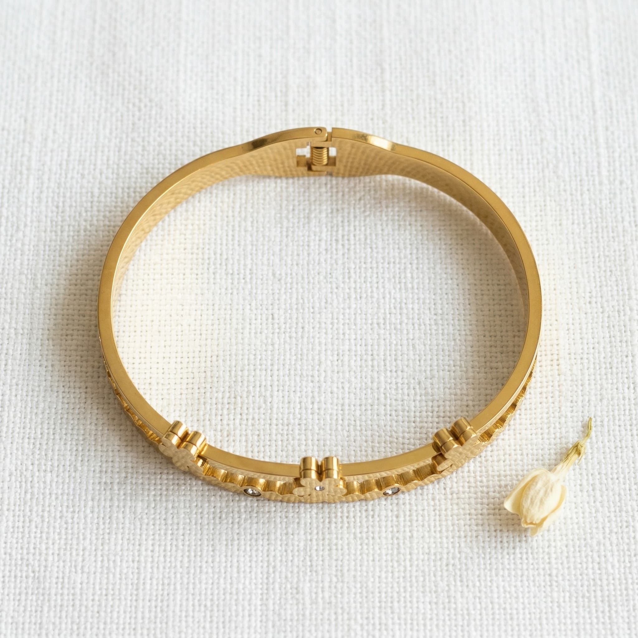 dainty flower charm bangle