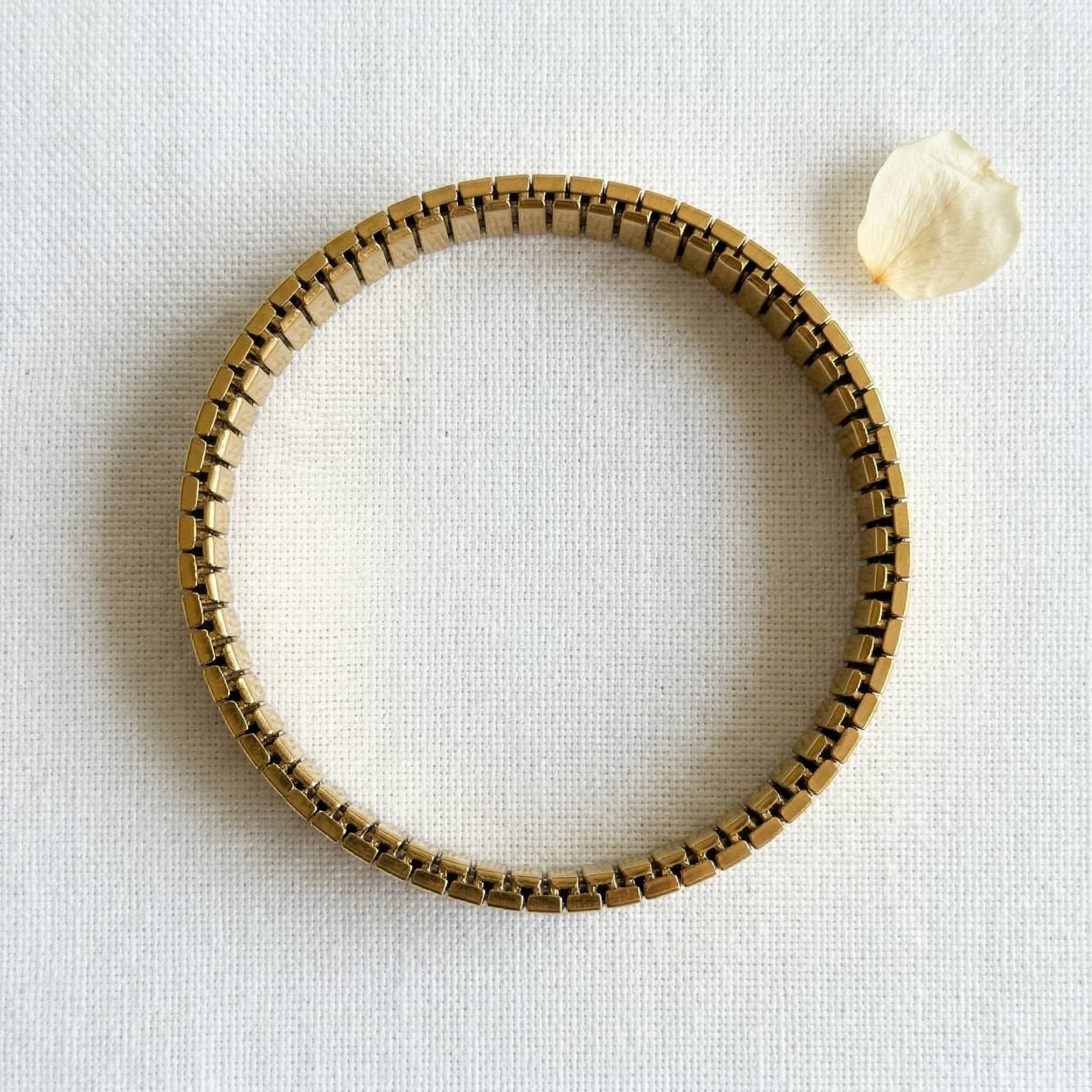 golden stretch link bracelet