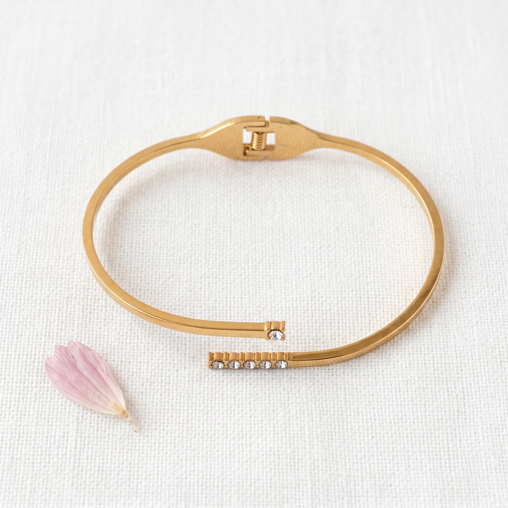 minimal gold crystal cuff