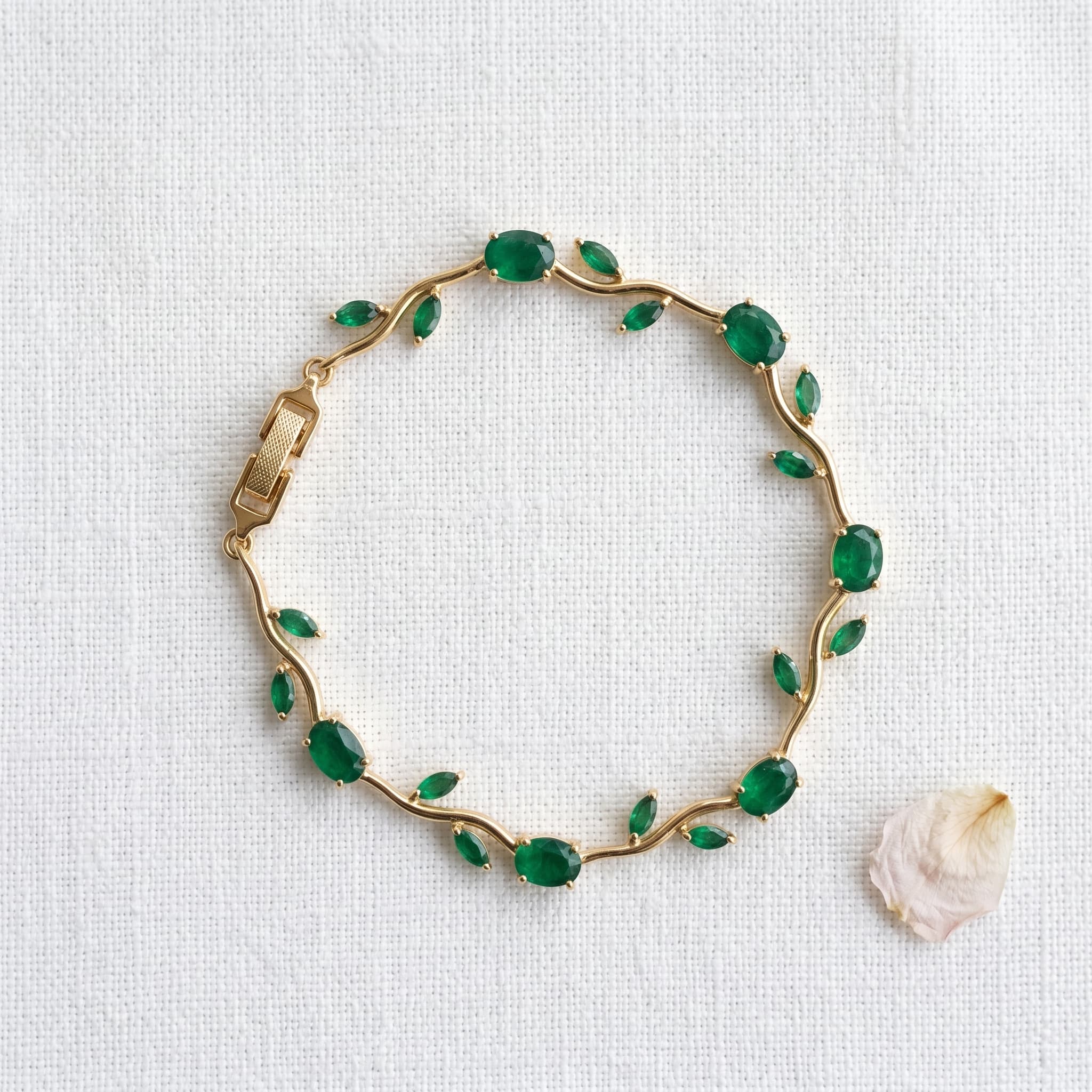 emerald tulip bracelet