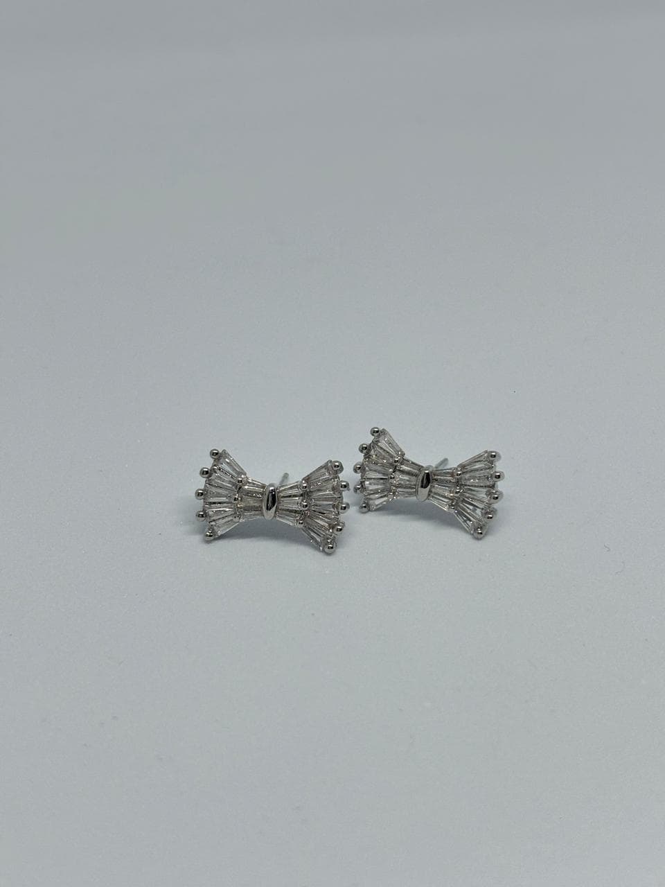 dainty baguette bow studs