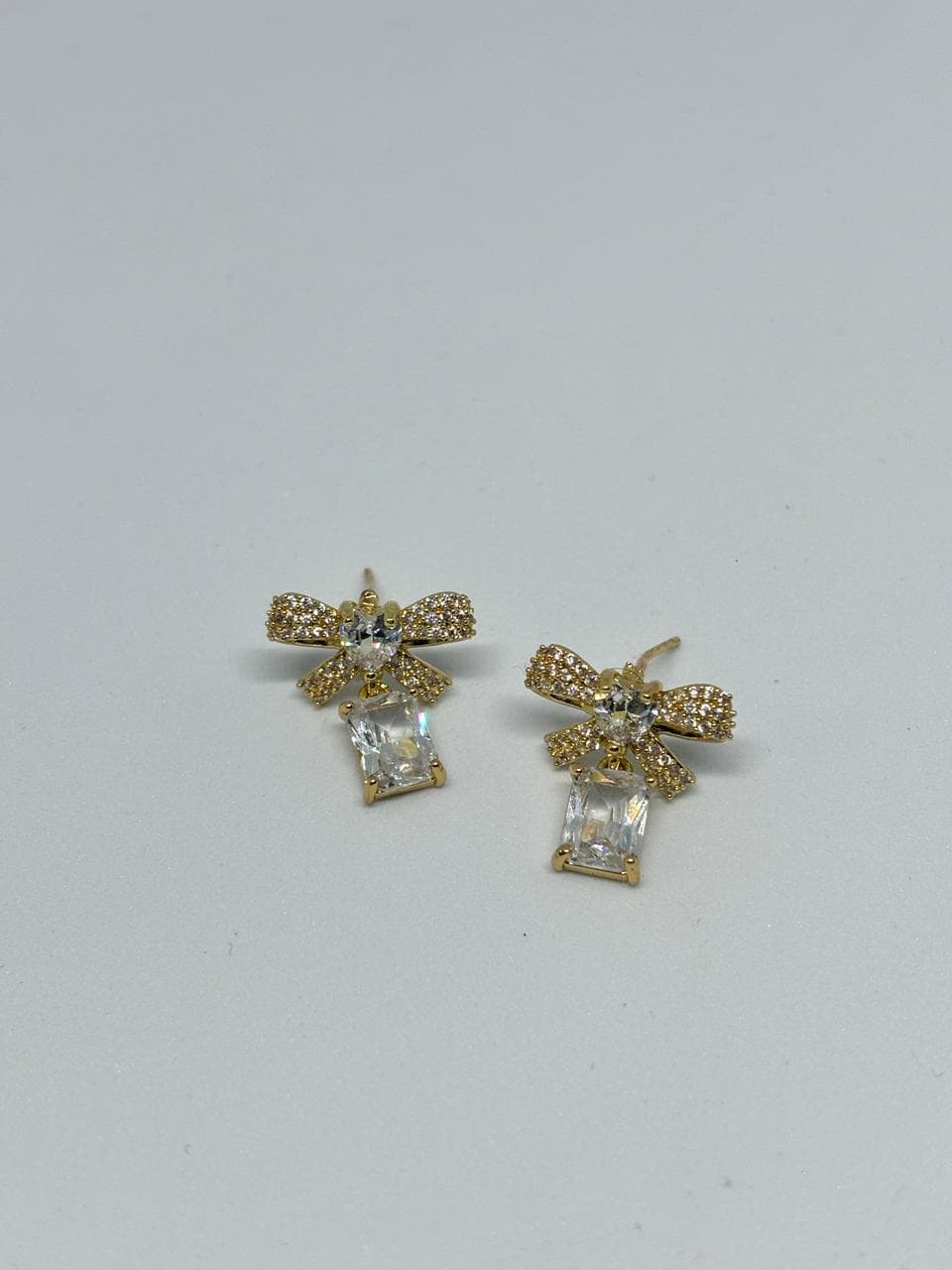 sparkly little bow drops