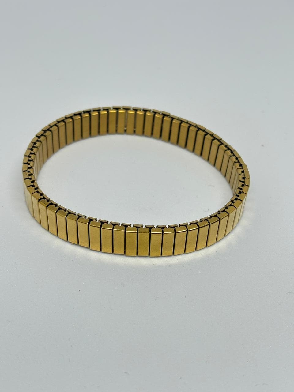 golden stretch link bracelet
