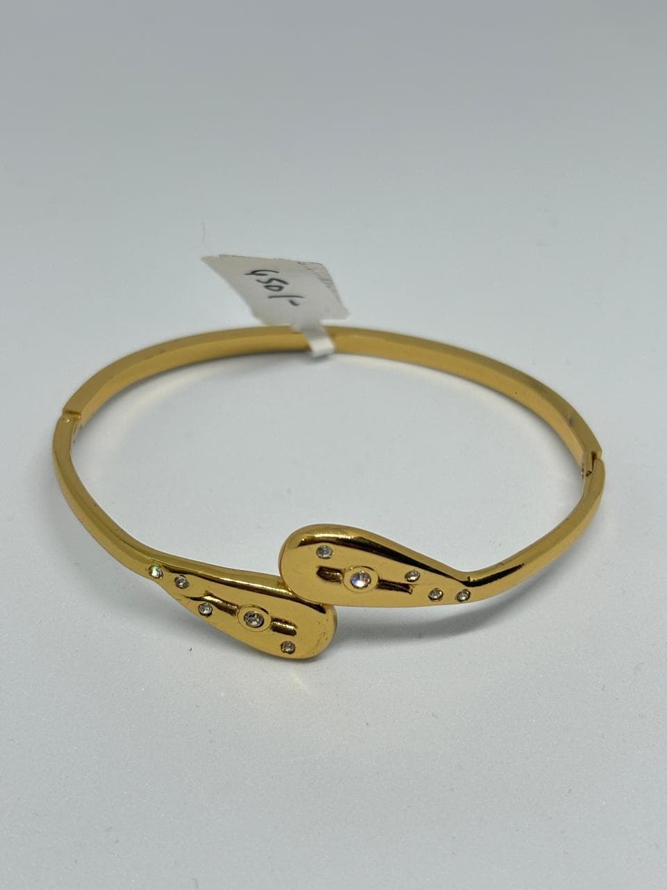 sleek gold teardrop bracelet