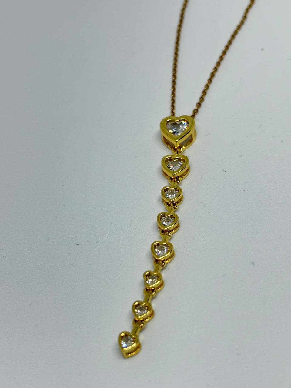 dangling heart line necklace