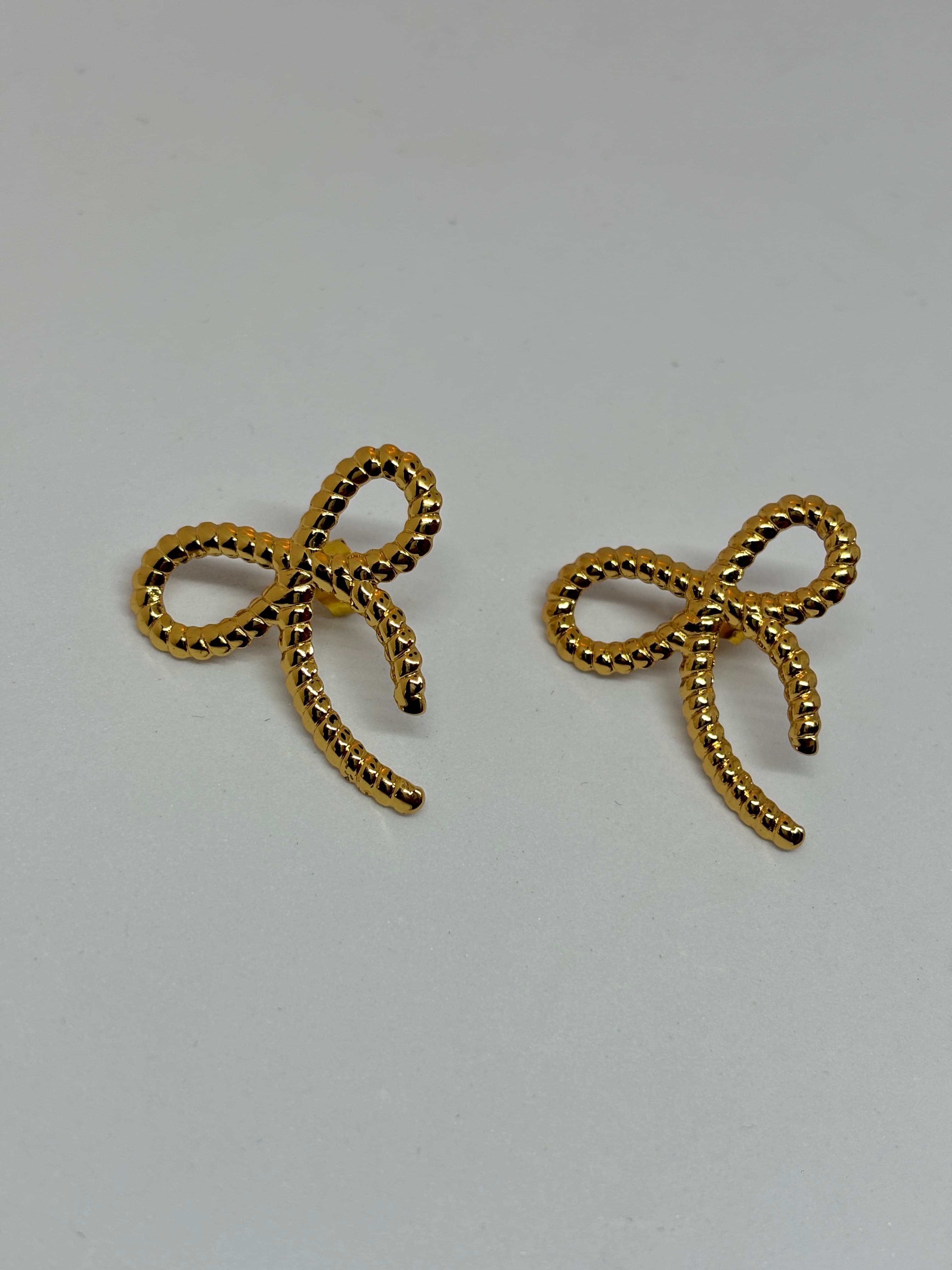little rope bow studs