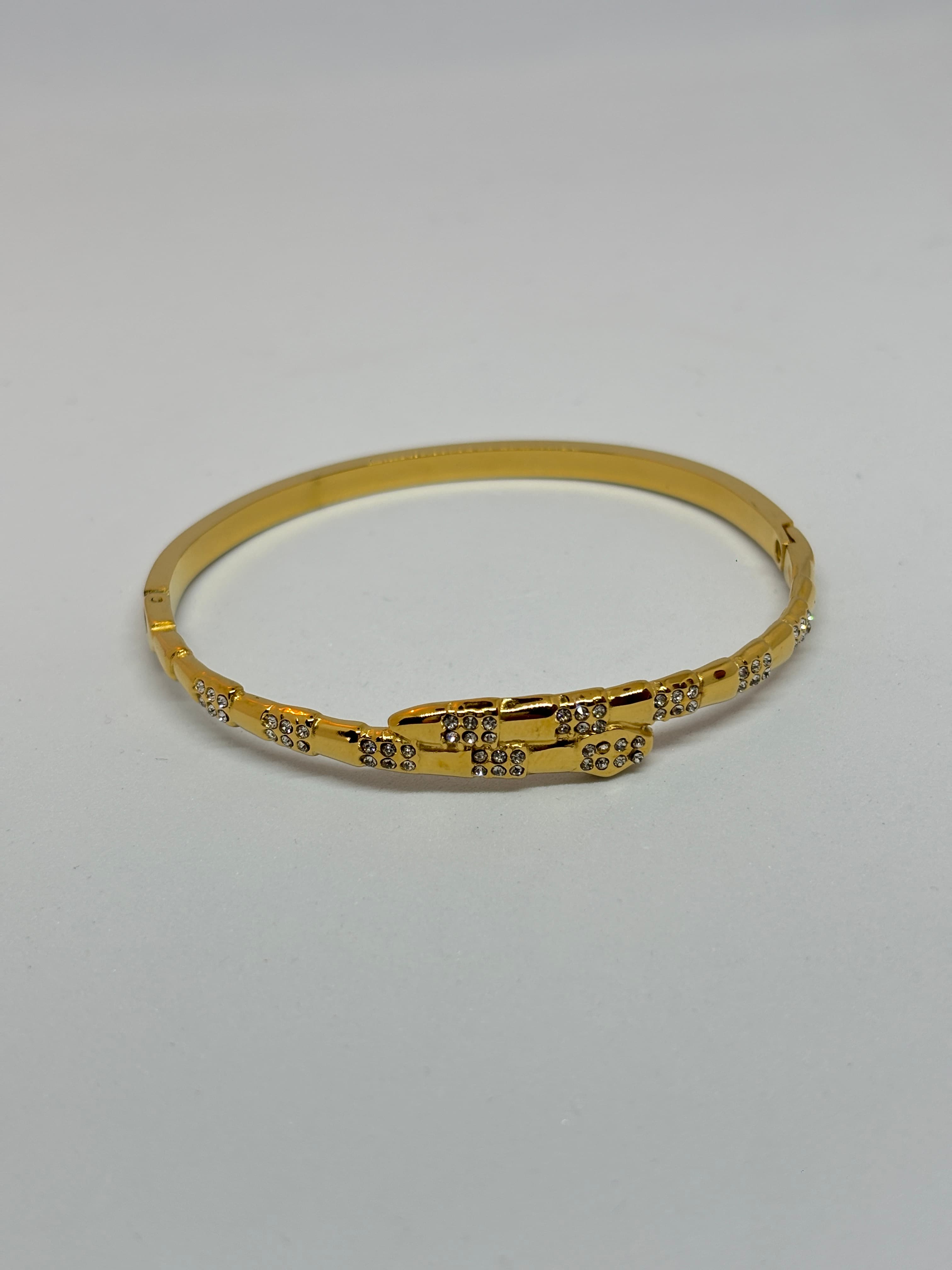 criss cross stone bangle
