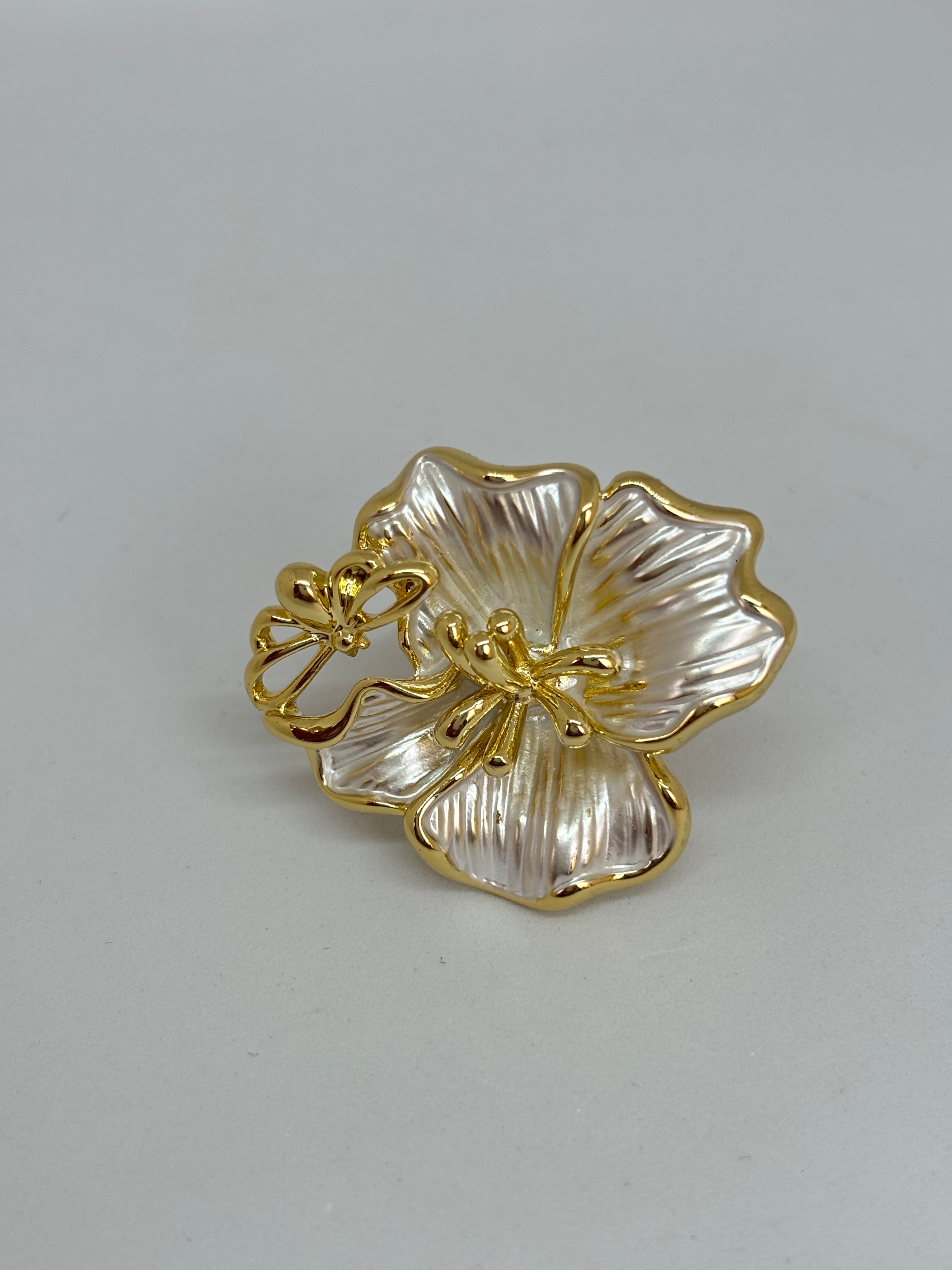 gently blooming flower ring